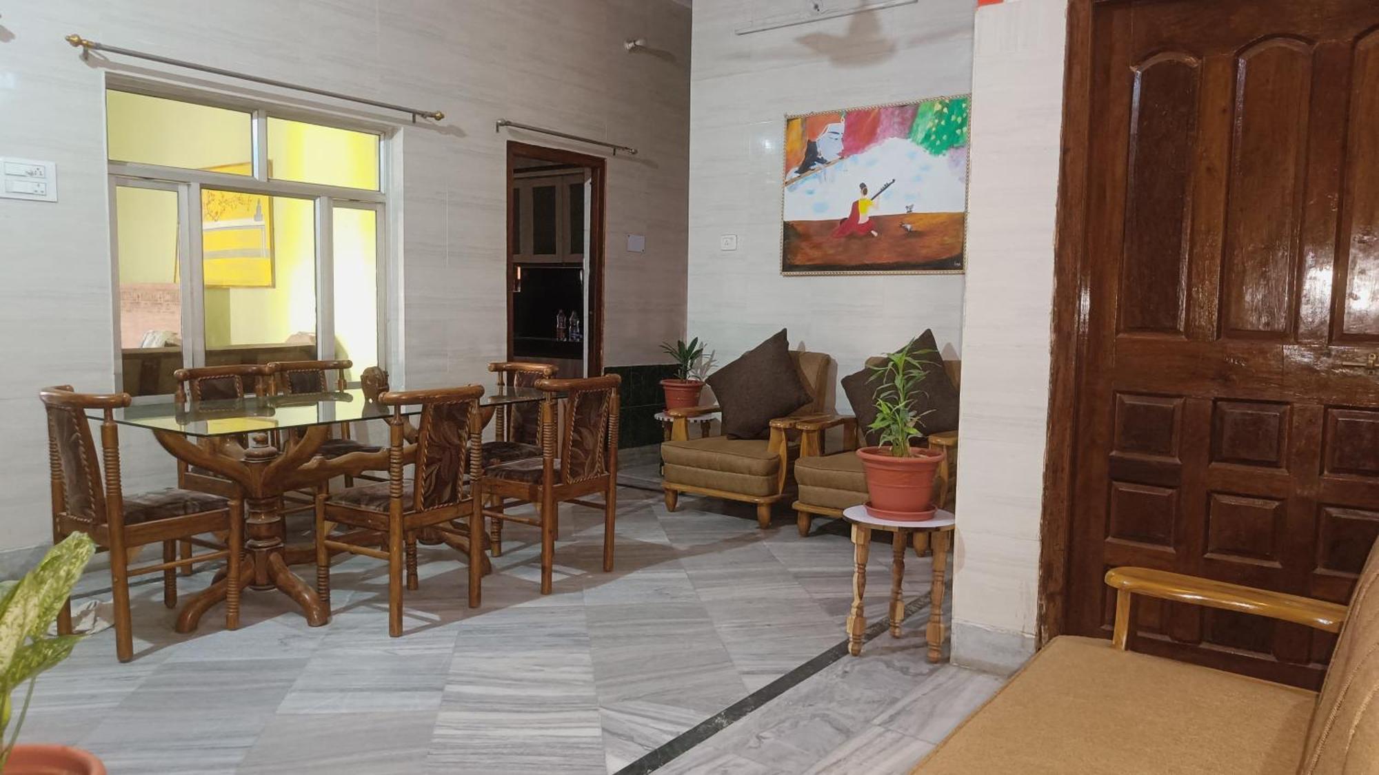 Shubh Kashi Guest house